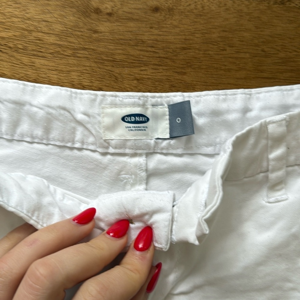 Old navy white chino shorts size 0 - Picture 2 of 3